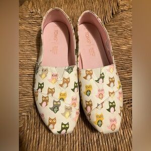 Tom’s Woodland Owl Print Canvas Shoes